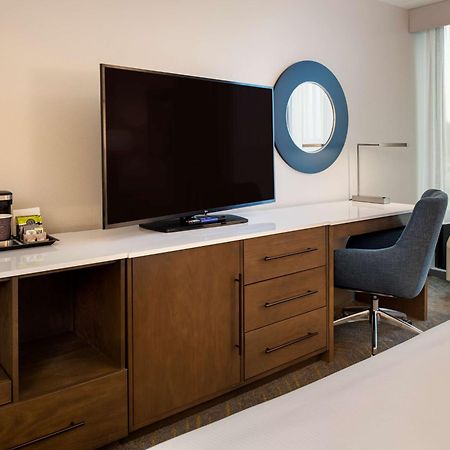 Doubletree By Hilton Madison East Hotell Eksteriør bilde