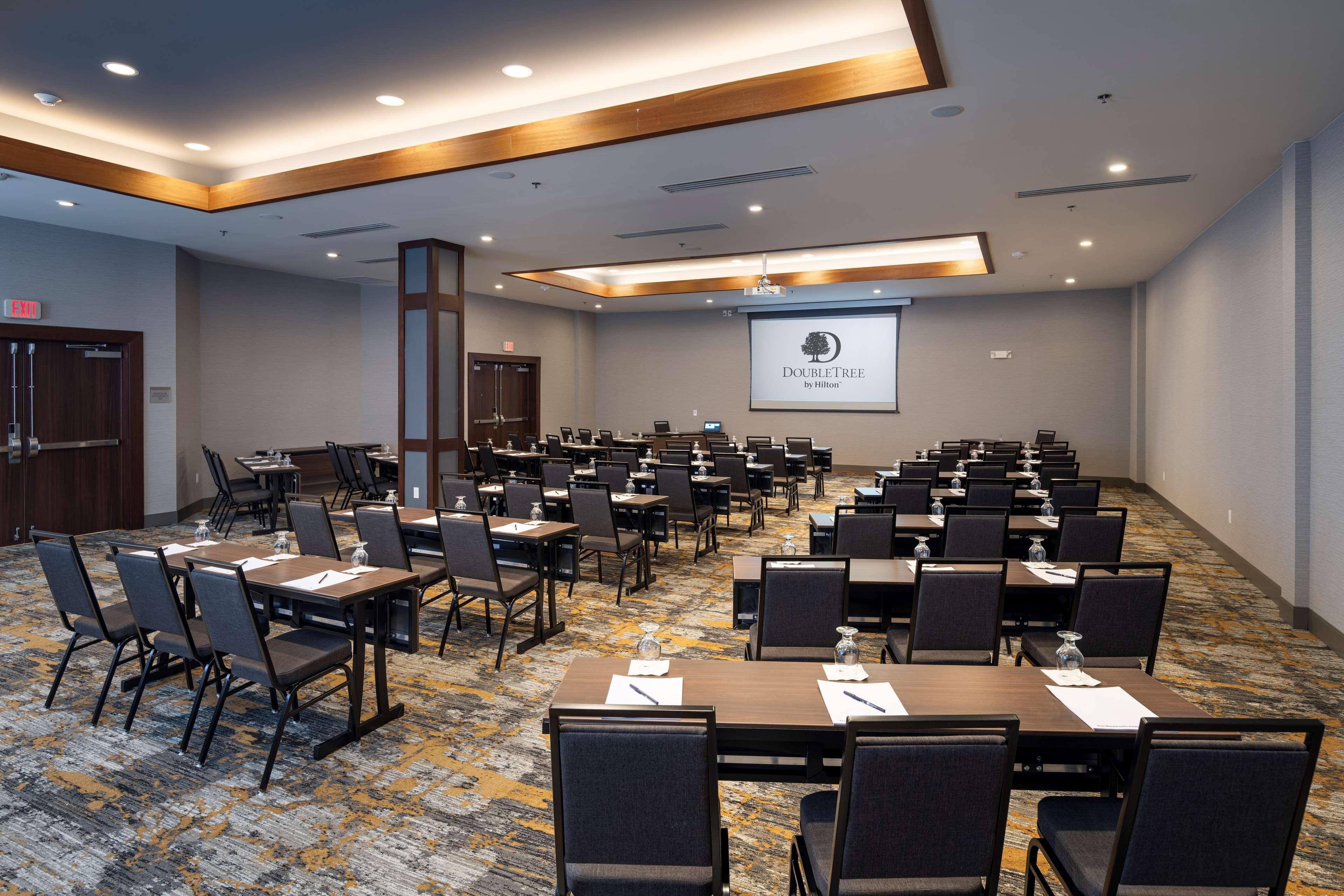 Doubletree By Hilton Madison East Hotell Eksteriør bilde