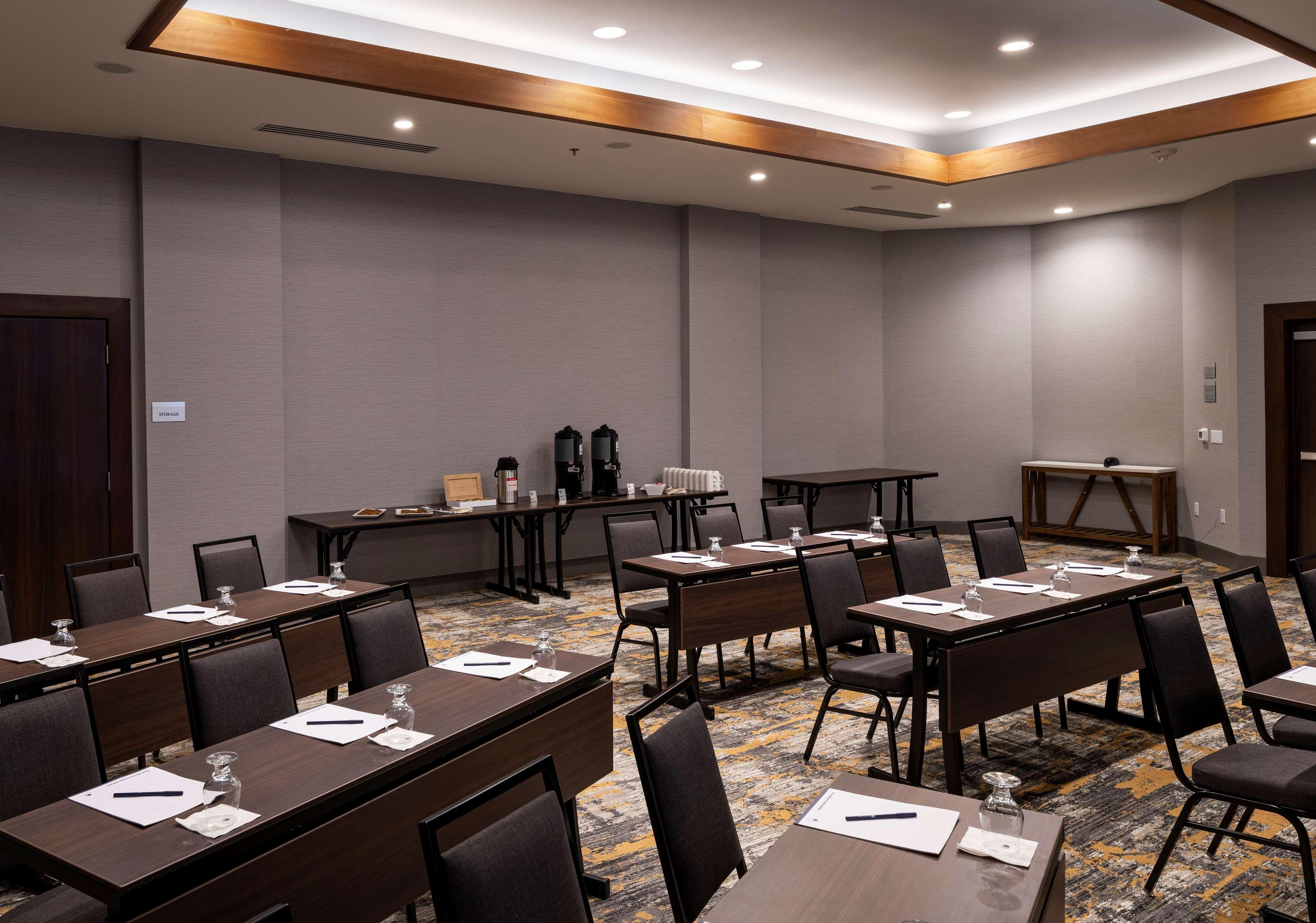 Doubletree By Hilton Madison East Hotell Eksteriør bilde