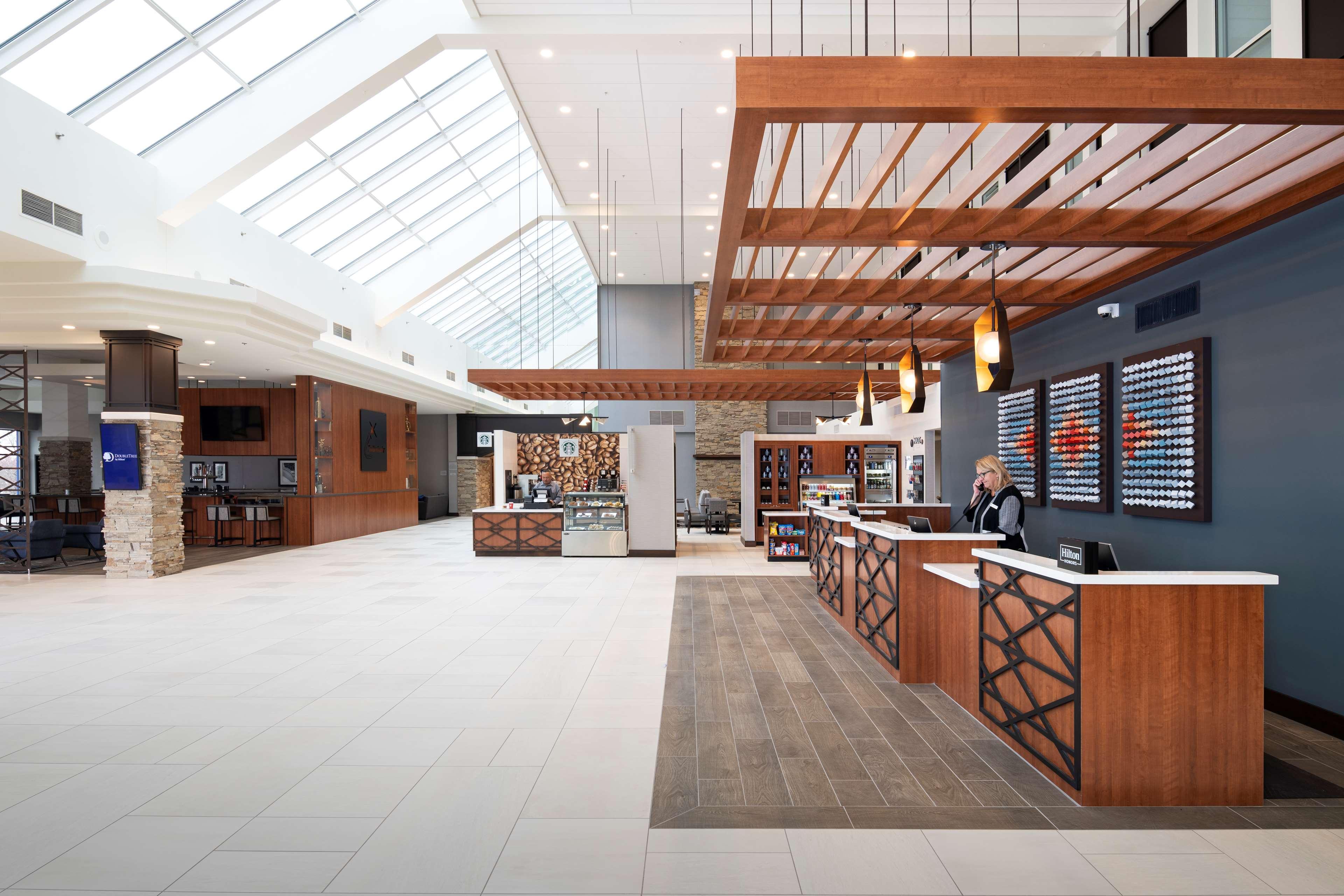Doubletree By Hilton Madison East Hotell Eksteriør bilde