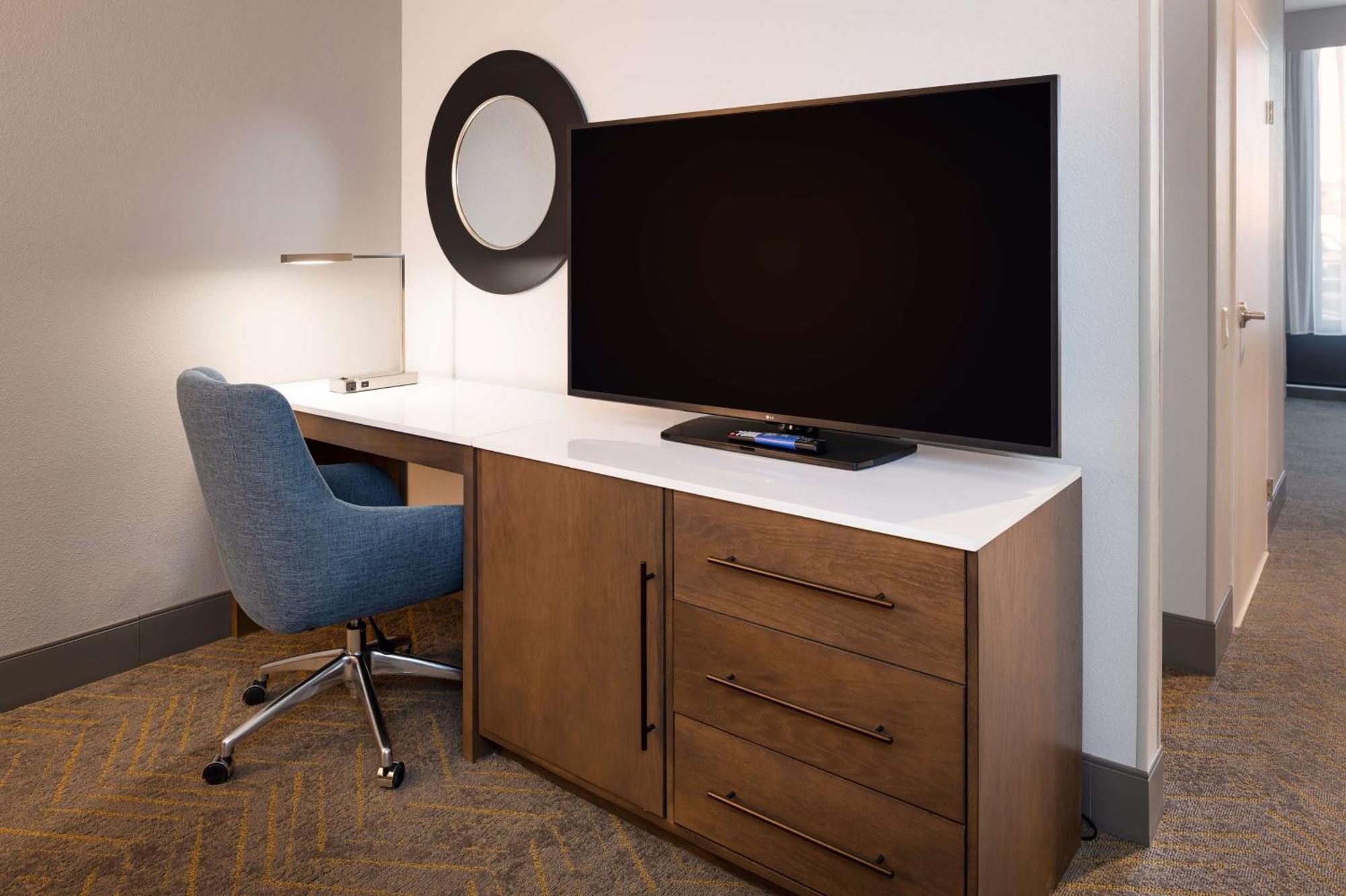 Doubletree By Hilton Madison East Hotell Eksteriør bilde
