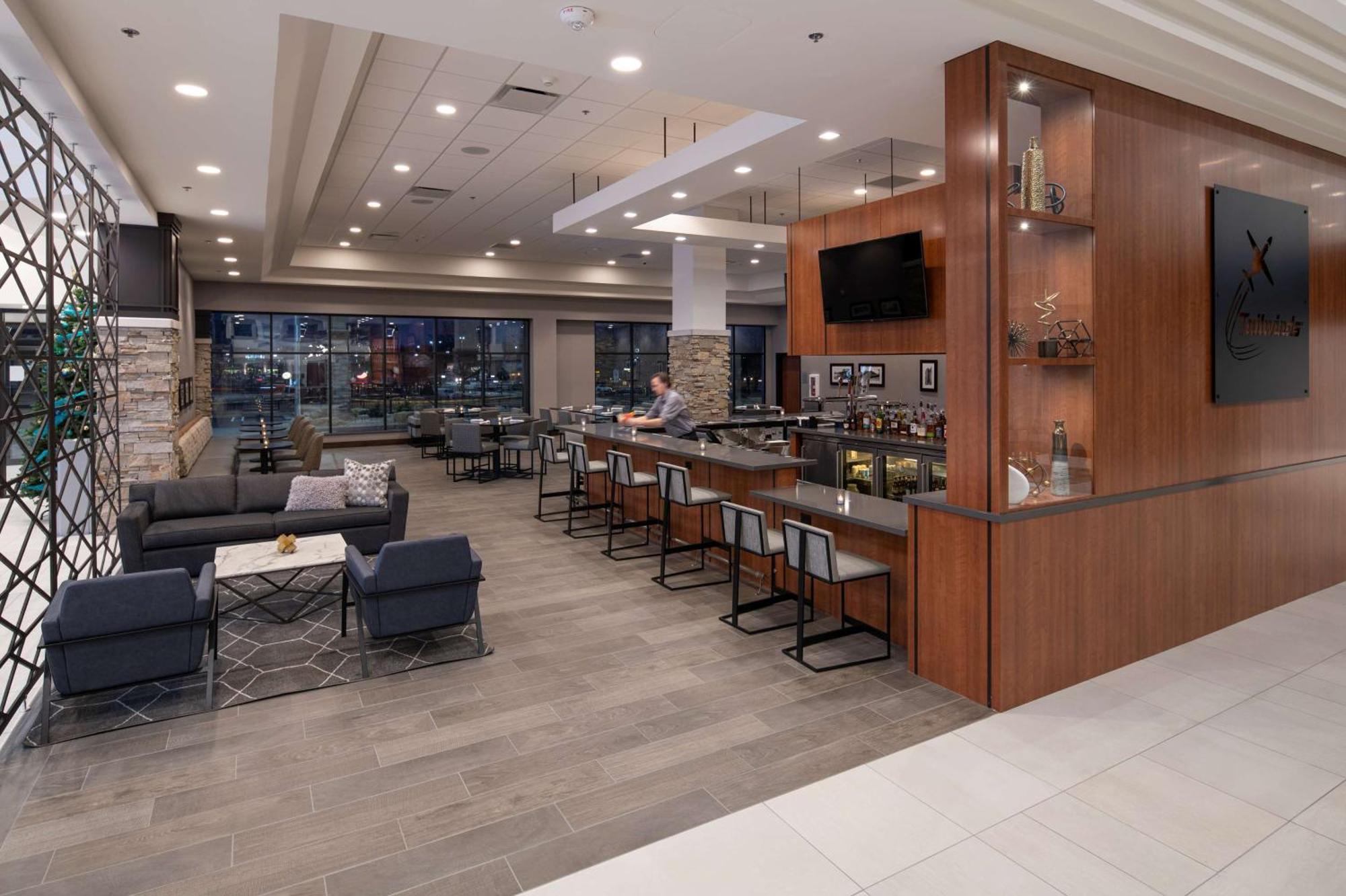 Doubletree By Hilton Madison East Hotell Eksteriør bilde