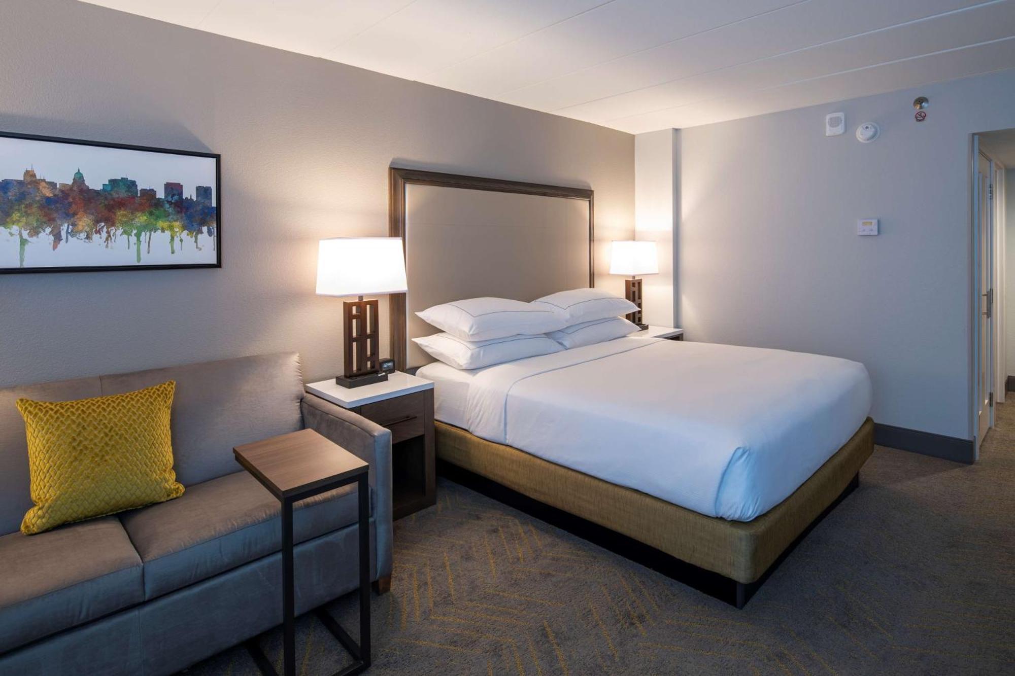Doubletree By Hilton Madison East Hotell Eksteriør bilde