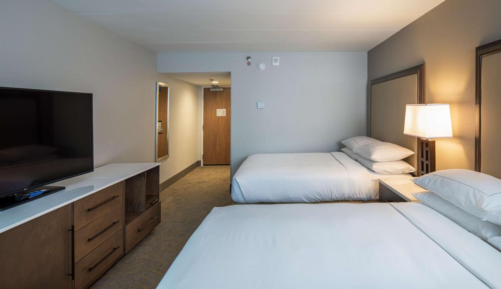 Doubletree By Hilton Madison East Hotell Eksteriør bilde