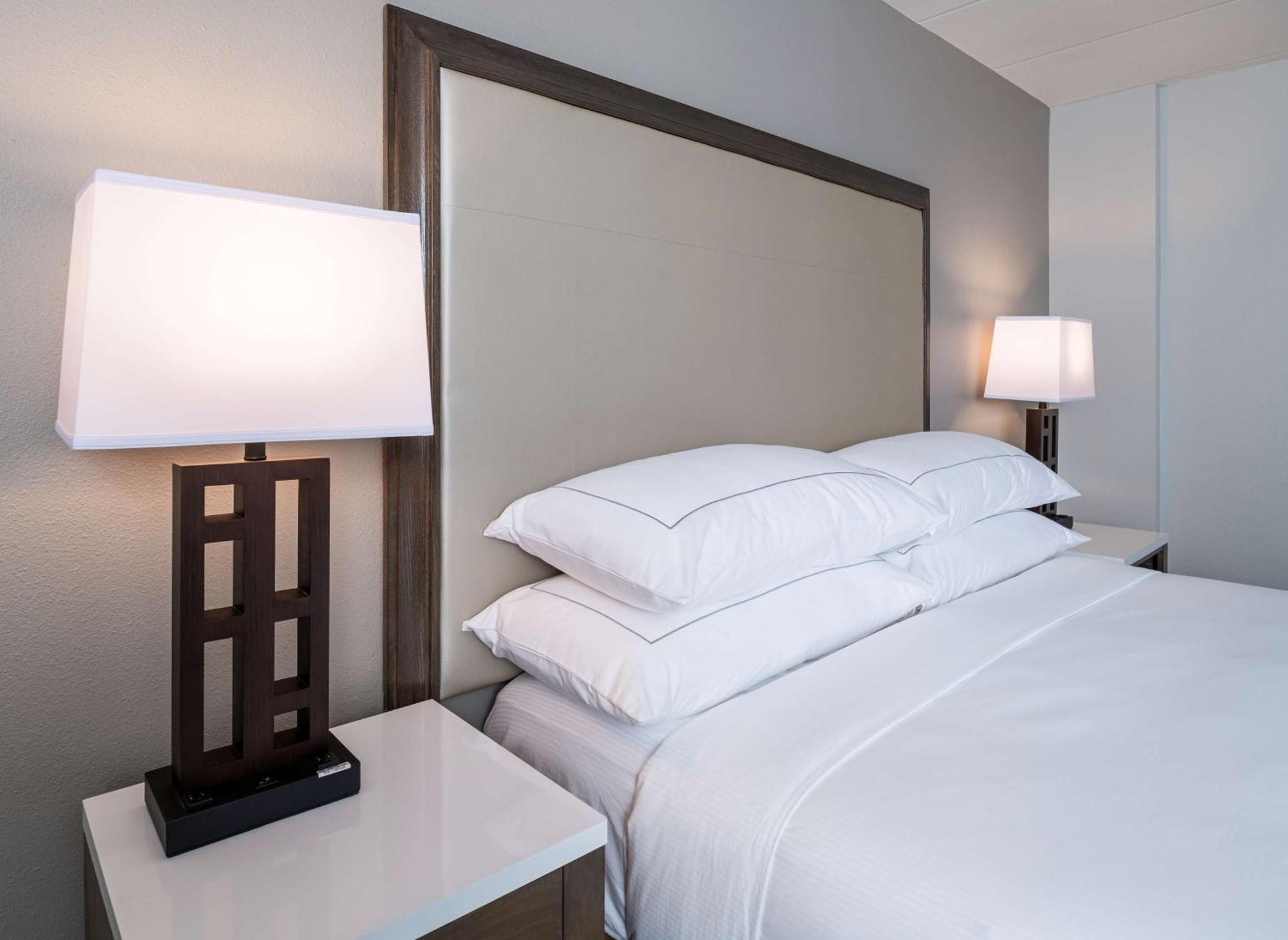 Doubletree By Hilton Madison East Hotell Eksteriør bilde