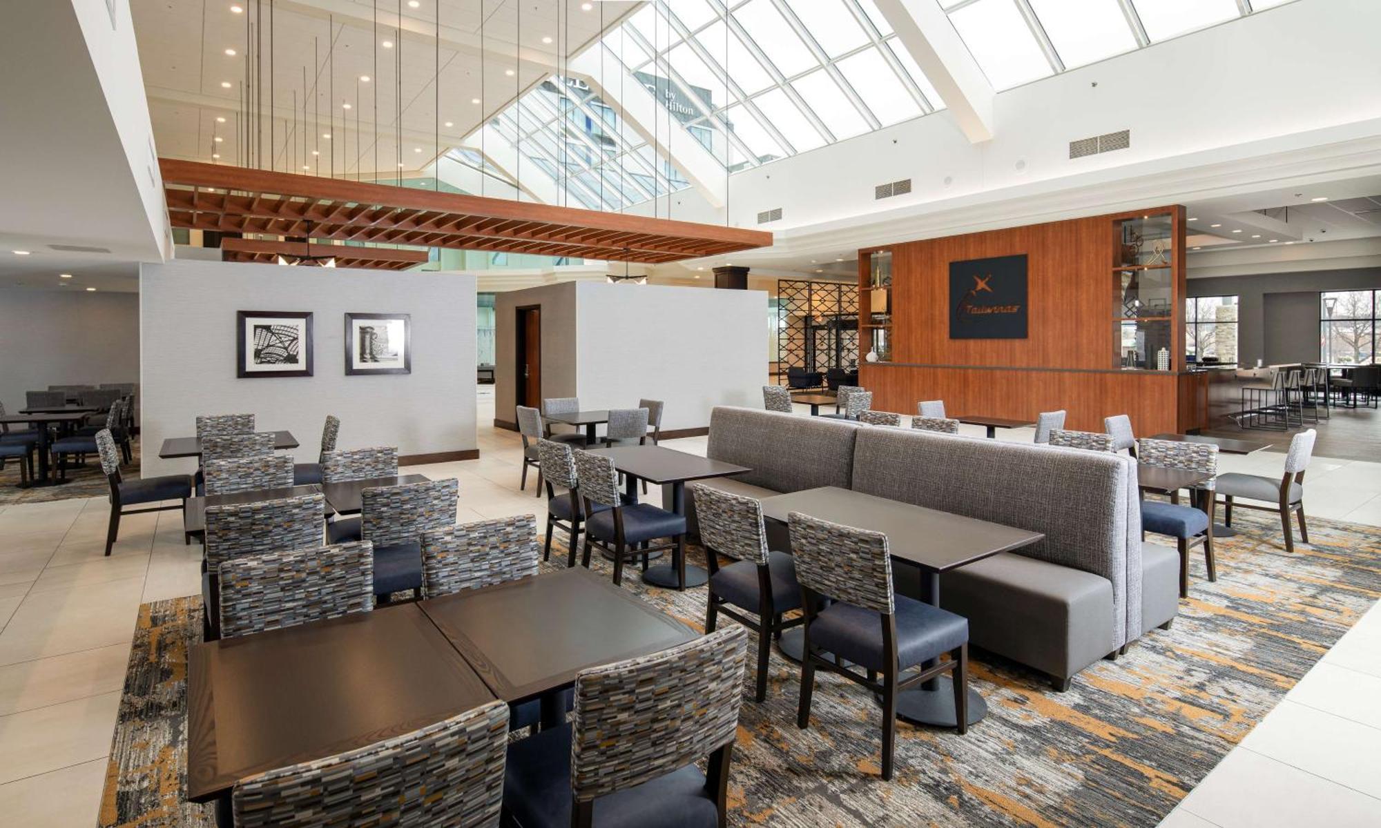 Doubletree By Hilton Madison East Hotell Eksteriør bilde